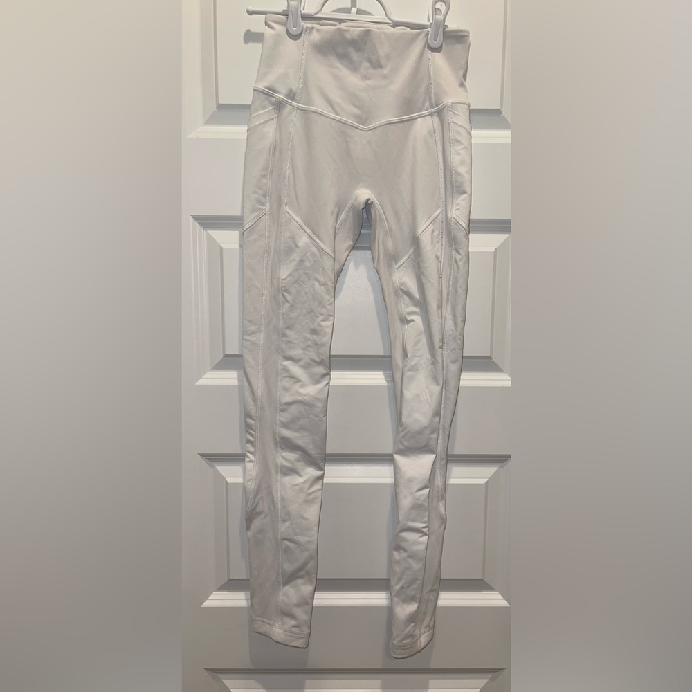 Lululemon white wunder train tights 28” sz 4